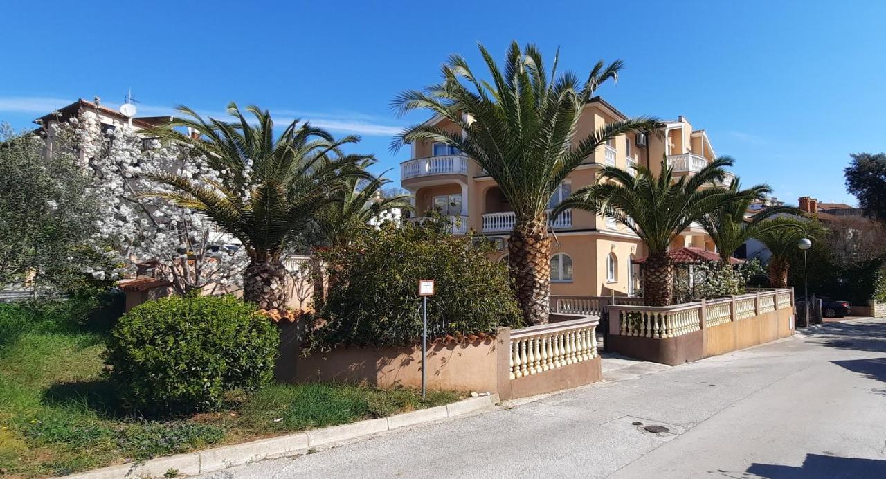 Apartments Canaria Pula Dış mekan fotoğraf