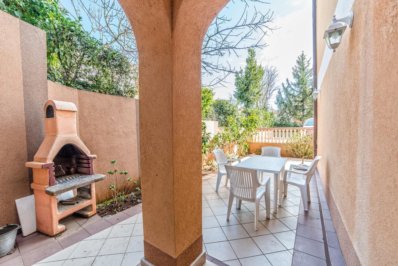 Apartments Canaria Pula Dış mekan fotoğraf