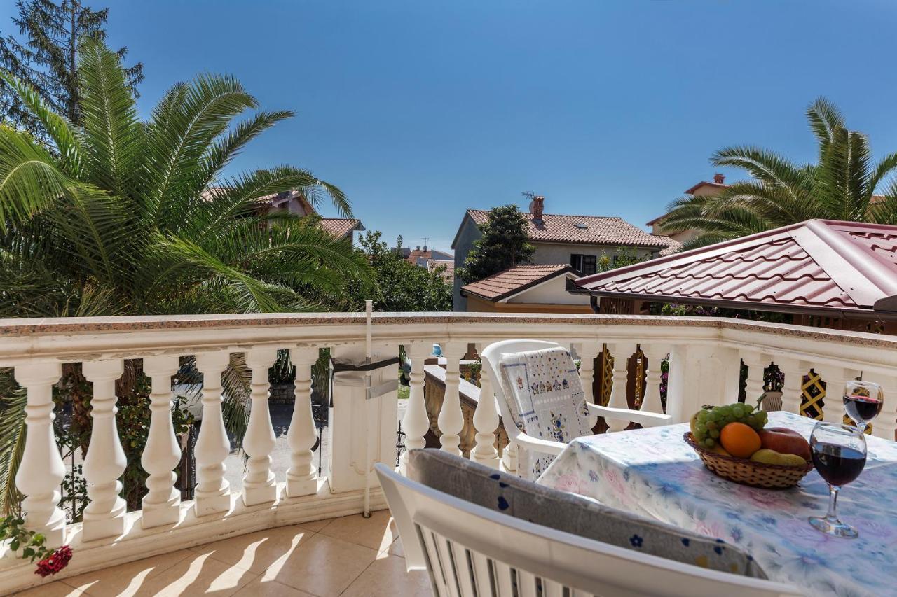 Apartments Canaria Pula Dış mekan fotoğraf
