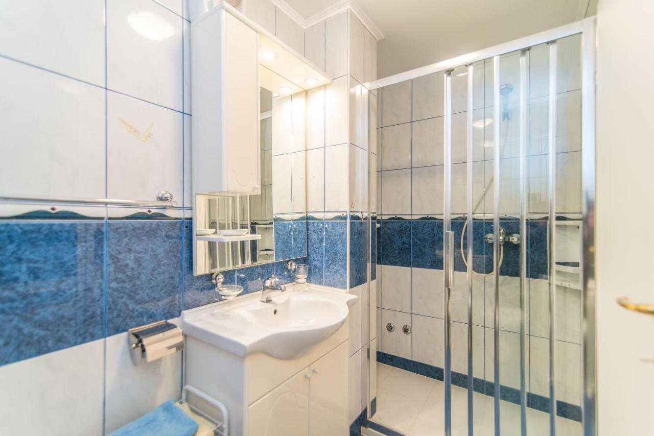 Apartments Canaria Pula Dış mekan fotoğraf